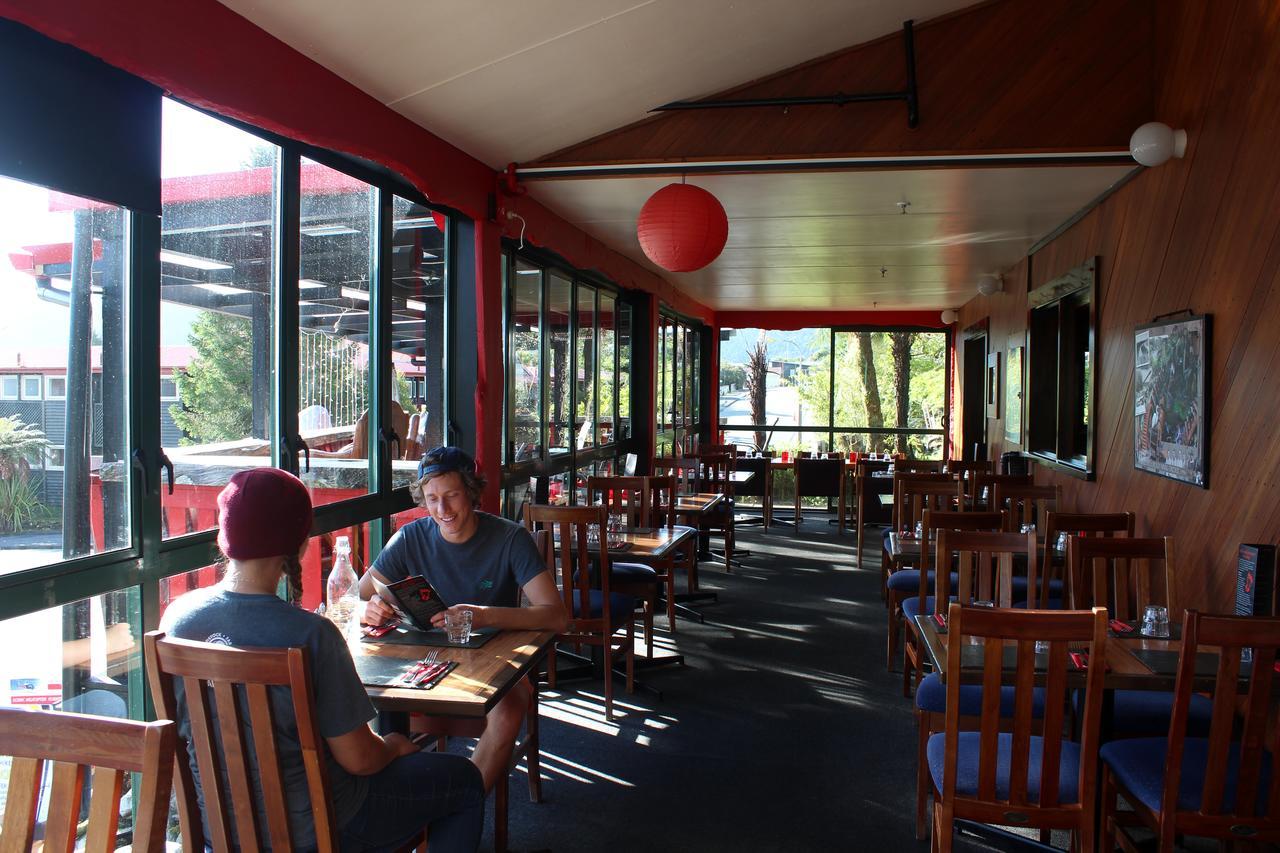 Fox Glacier Pod Hostel & Inn Exterior photo